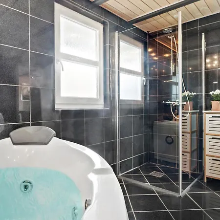 Cozy In With Sauna Holiday home